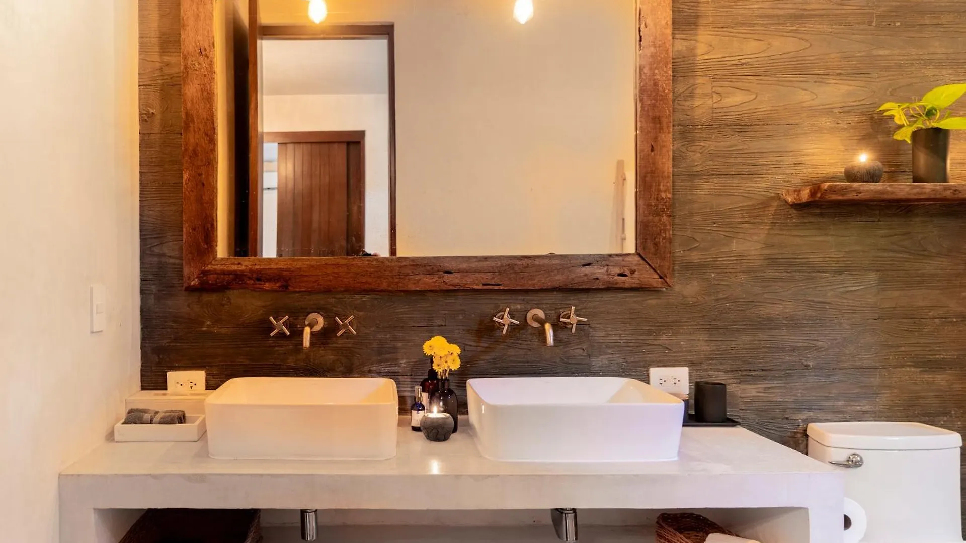 Lula Tulum, A Small Luxury Hotel